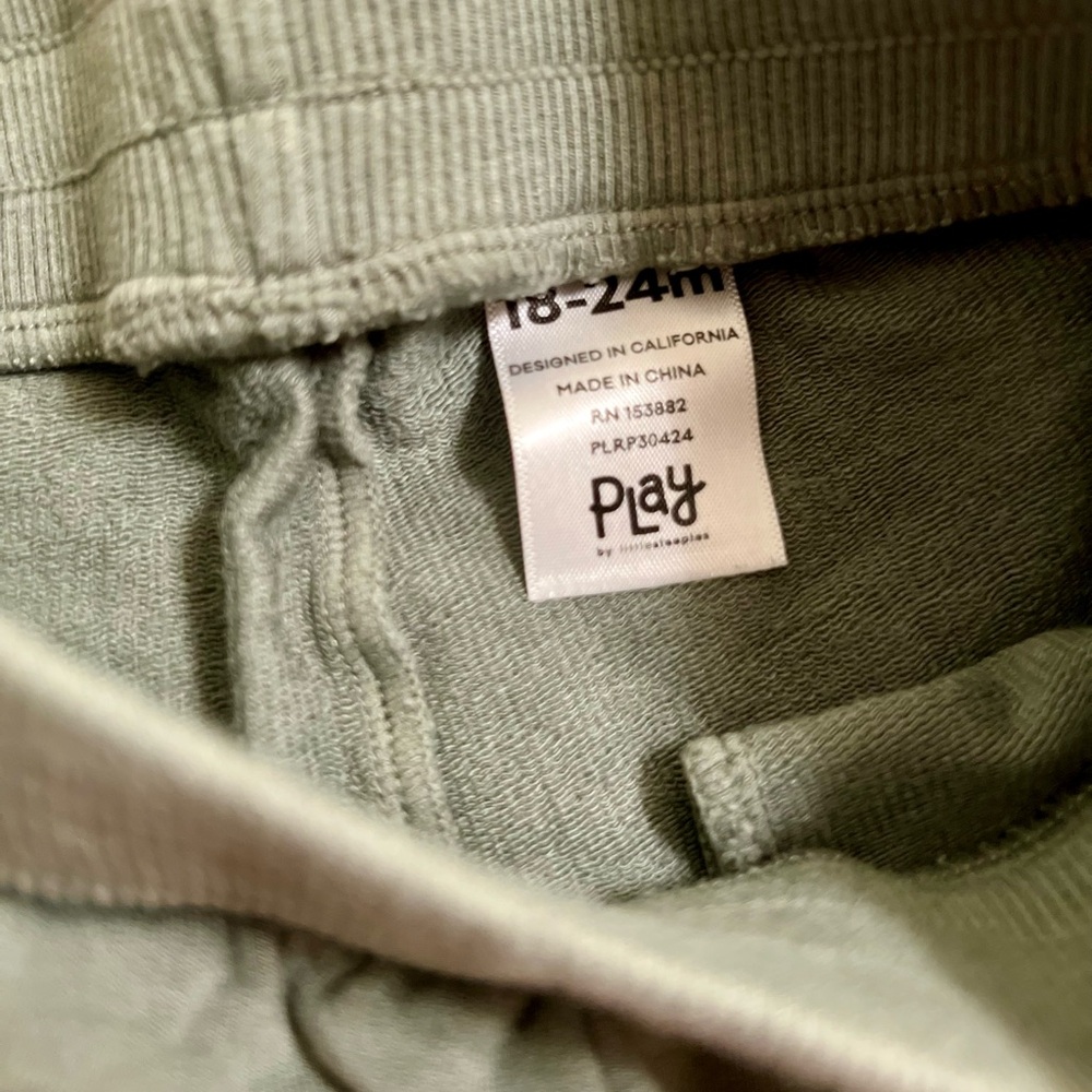 Bundle of 3️⃣ Little Sleepies Joggers - Picture 8 of 10